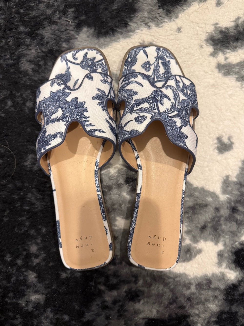 a new day Blue and White Floral Slide Sandals